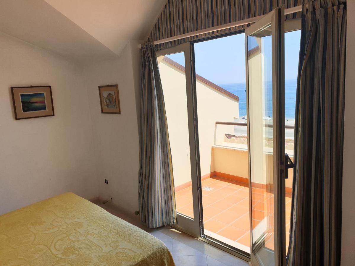 Casa Vacanze Umberto I بوفا مارينا المظهر الخارجي الصورة